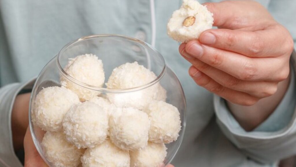 Coconut Laddu