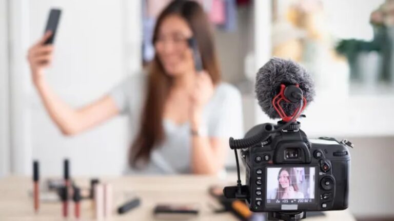 Starting an Influencer Marketing Business: A Step-by-Step Approach (258)