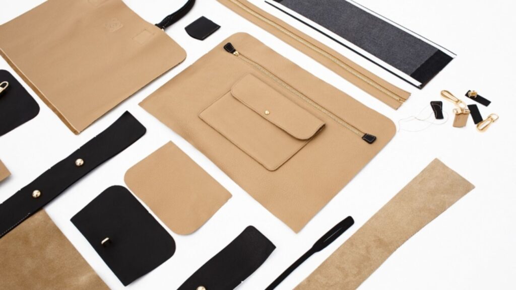  Leather Accessories : Designing and Prototyping